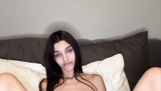 Little_Anni         